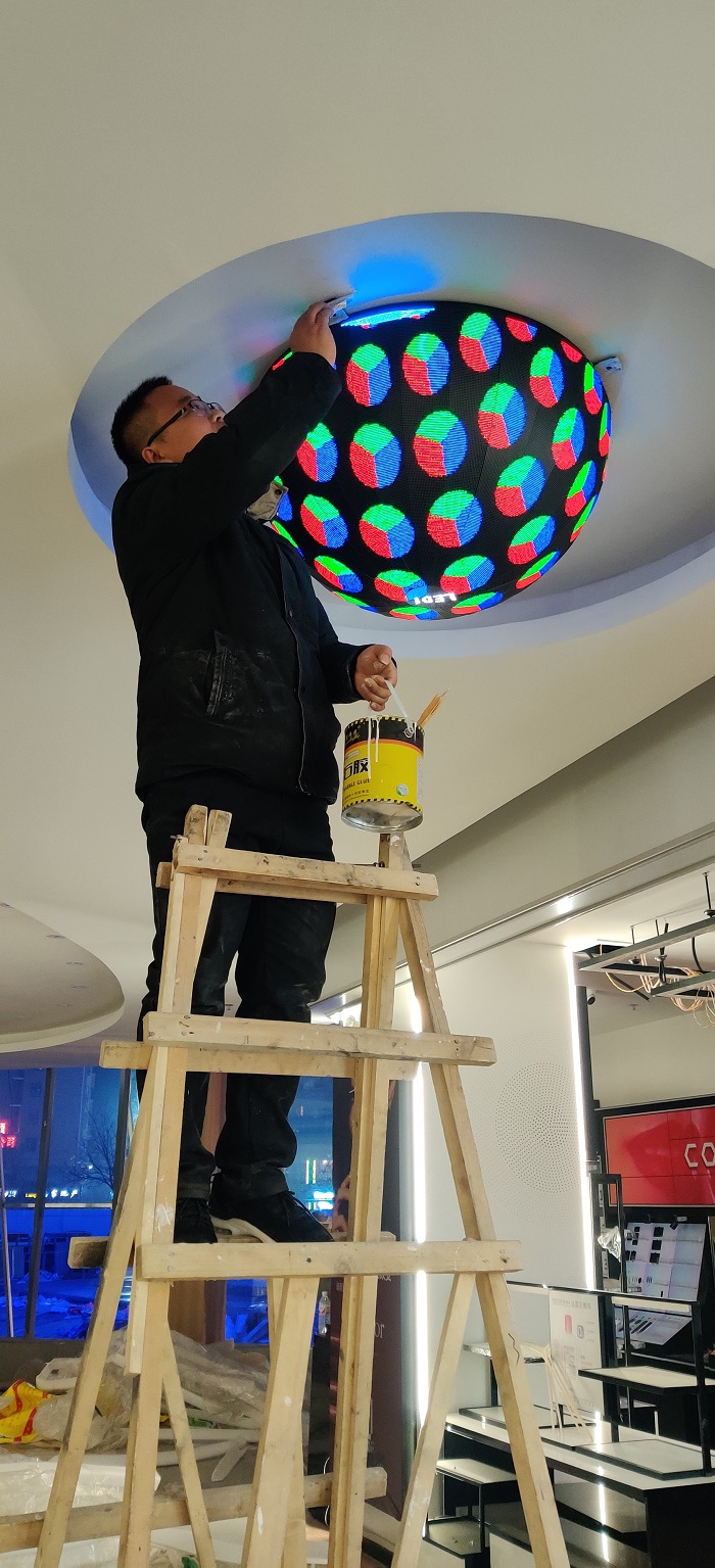 LED圓柱屏,LED球形屏,全彩LED顯示屏,室內led顯示屏